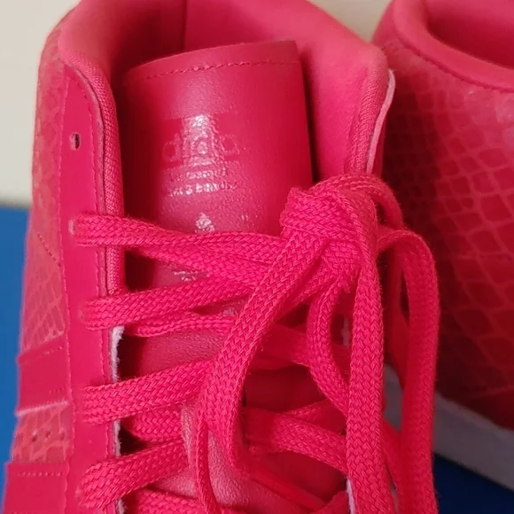 Adidas‎ Women's Red Superstar Up Casual Fashion Sneakers size 5 - Picture 3 of 7